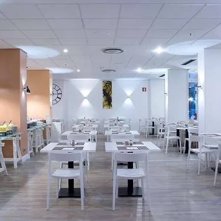 Hotell Wyndham Midas Rom