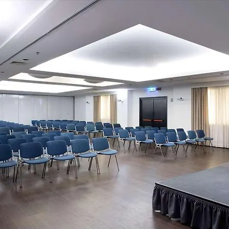 Hotell Wyndham Midas Rom